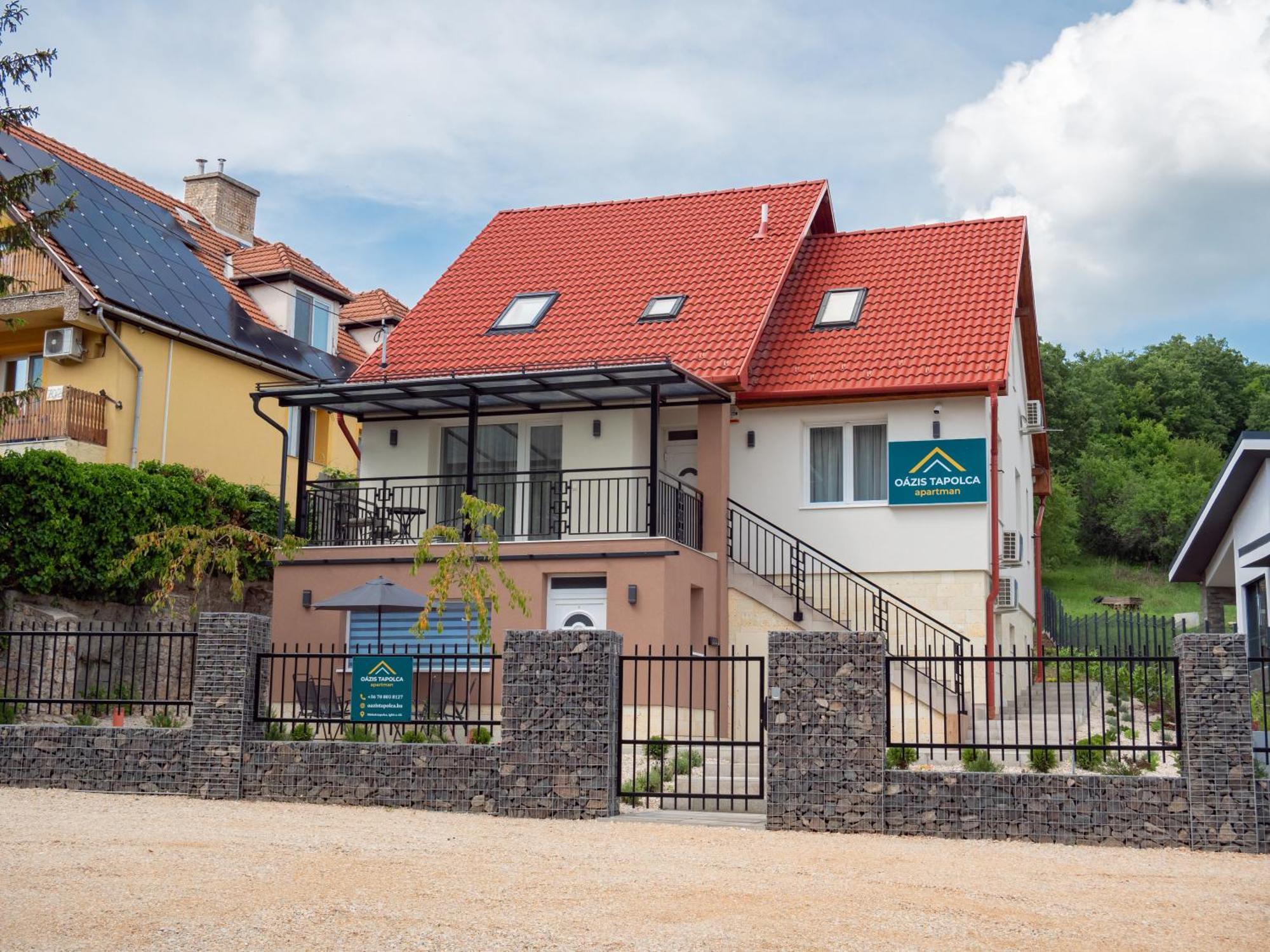 Oazis Tapolca Apartman Мишкольц Экстерьер фото