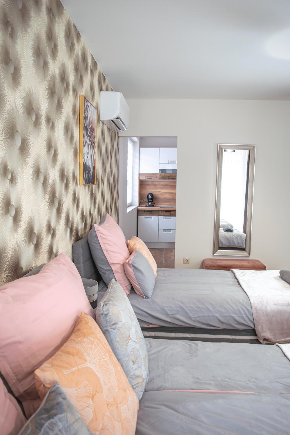 Oazis Tapolca Apartman Мишкольц Экстерьер фото
